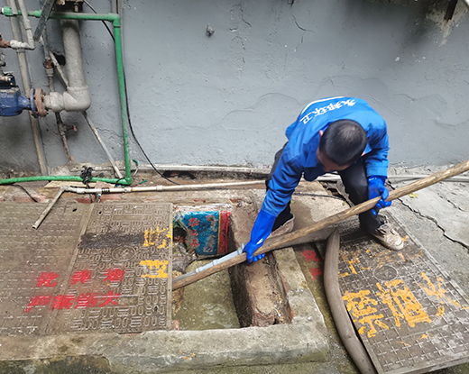昂仁清掏化粪池